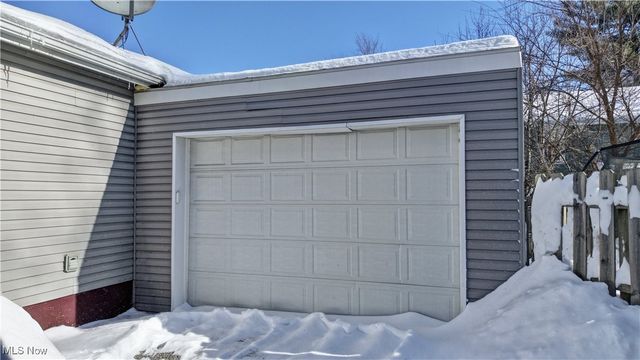 320 9th Street SW, Massillon, OH 44647