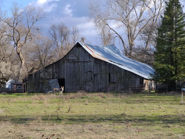 75589 Covelo Rd, Covelo, CA 95428