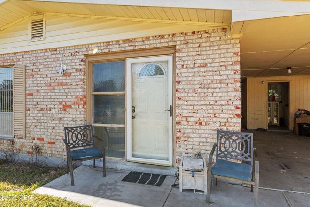 6131 Angelina Rd. Road, Pensacola, FL 32504