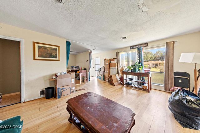 6131 Angelina Rd. Road, Pensacola, FL 32504