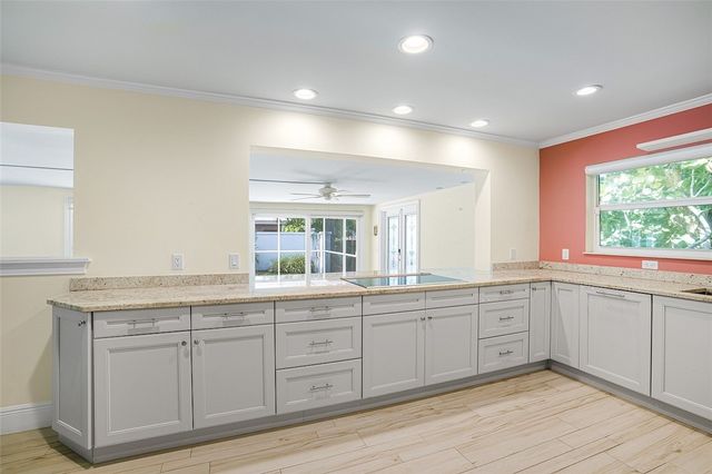 500 Gardenia Lane, Vero Beach, FL 32963