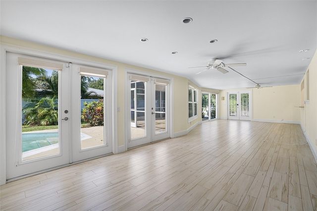 500 Gardenia Lane, Vero Beach, FL 32963