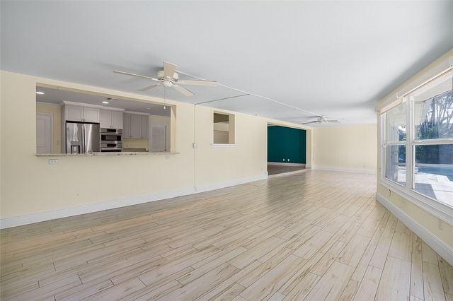 500 Gardenia Lane, Vero Beach, FL 32963