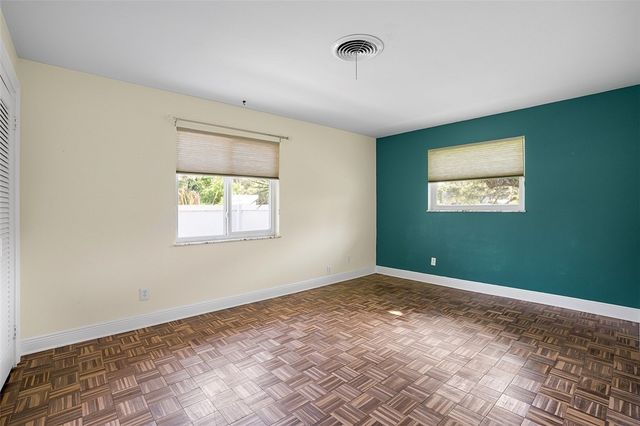 500 Gardenia Lane, Vero Beach, FL 32963