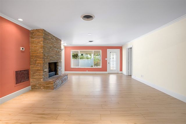 500 Gardenia Lane, Vero Beach, FL 32963
