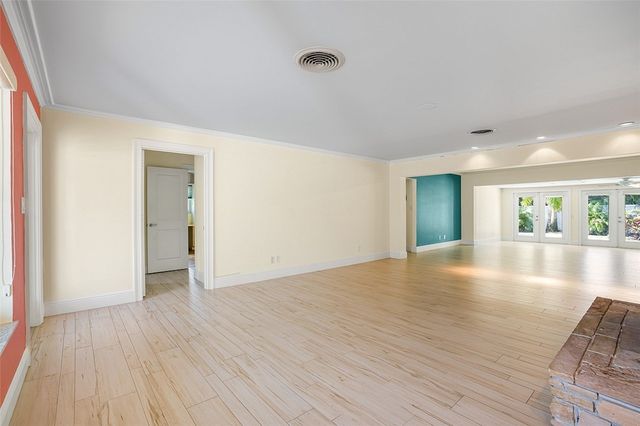 500 Gardenia Lane, Vero Beach, FL 32963