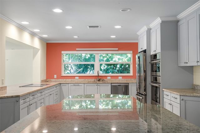 500 Gardenia Lane, Vero Beach, FL 32963