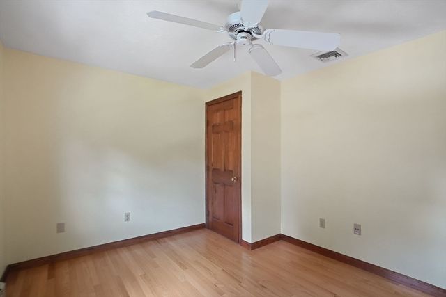 22 Danielle Ln, Mansfield, MA 02048