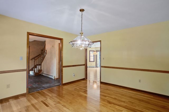 22 Danielle Ln, Mansfield, MA 02048