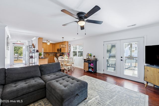 3442 Sparrow Hawk Court, Wilmington, NC 28409