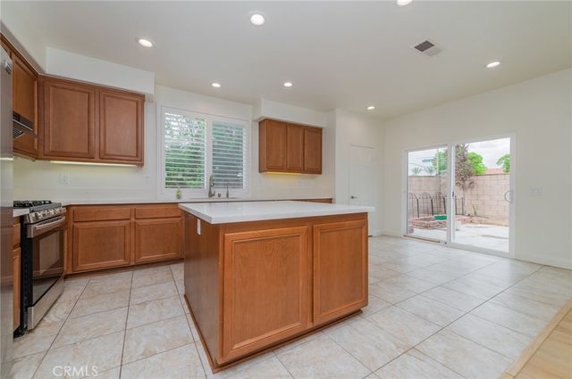 7395 Patti Ann Court, Eastvale, CA 92880