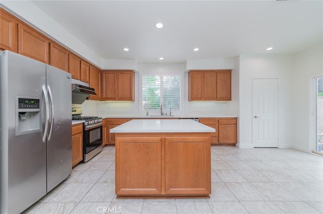 7395 Patti Ann Court, Eastvale, CA 92880