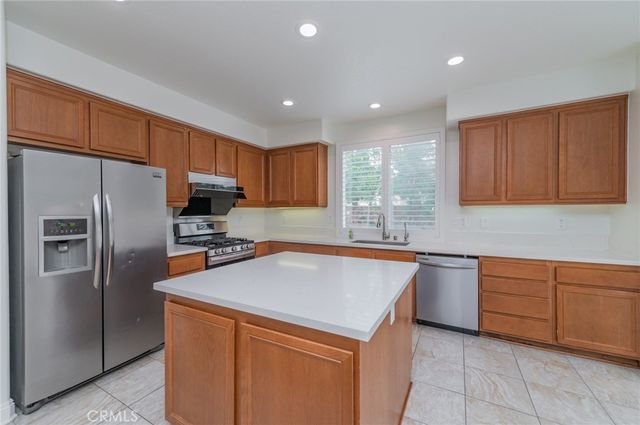 7395 Patti Ann Court, Eastvale, CA 92880