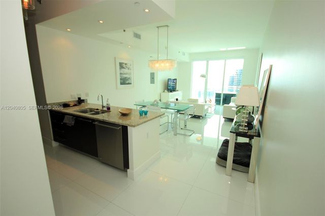 950 Brickell Bay Drive 4701, Miami, FL 33131
