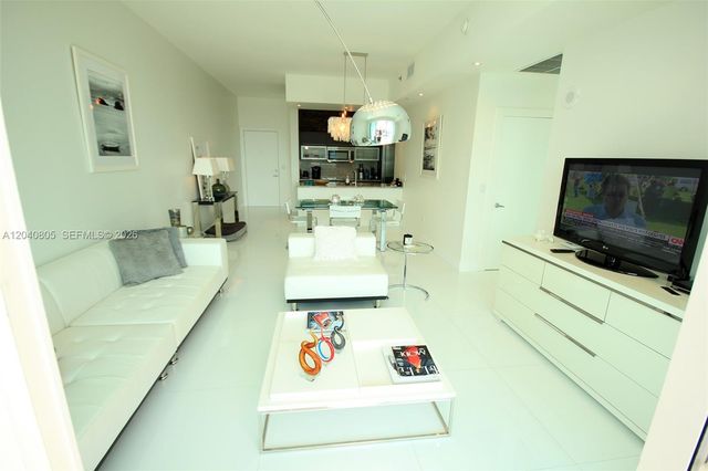 950 Brickell Bay Drive 4701, Miami, FL 33131