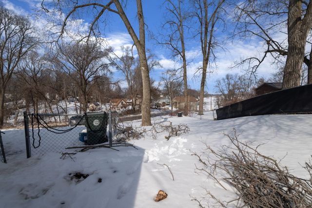 655 Ferndale Avenue, Lake Orion, MI 48362