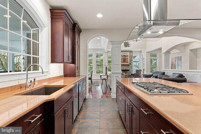 541 ATTERBURY, Villanova, PA 19085