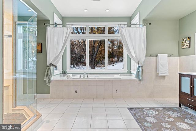 541 ATTERBURY, Villanova, PA 19085