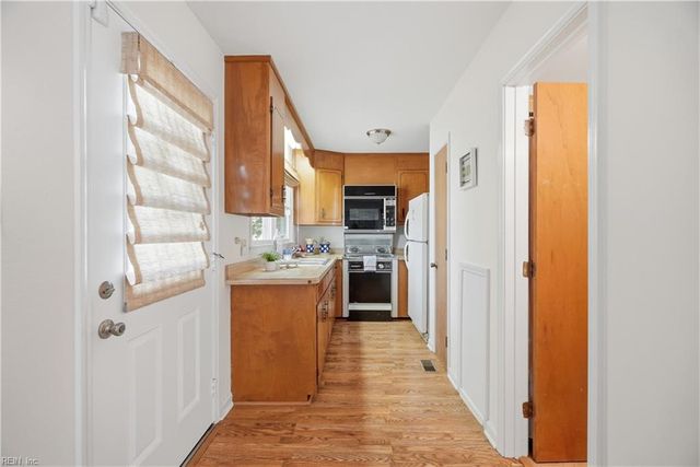 2312 Walke ST, Virginia Beach, VA 23451