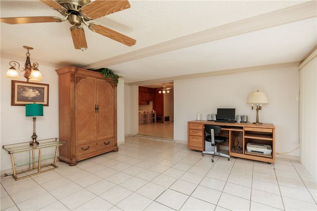 4025 Tripoli Dr, Corpus Christi, TX 78411