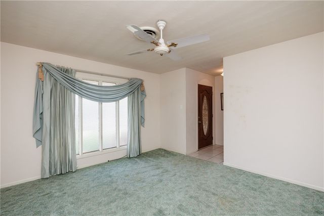 4025 Tripoli Dr, Corpus Christi, TX 78411