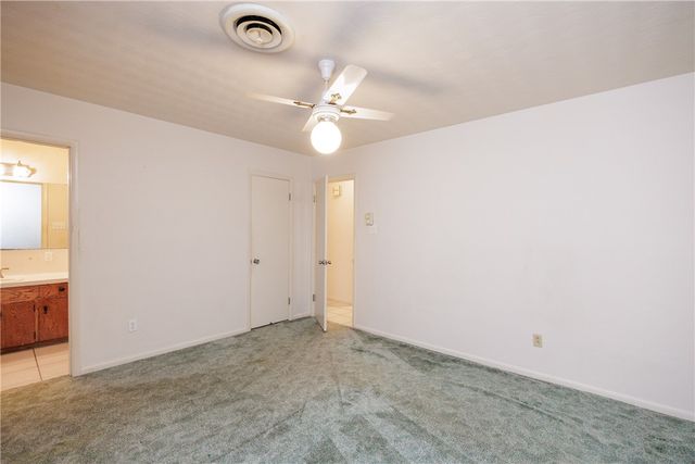 4025 Tripoli Dr, Corpus Christi, TX 78411