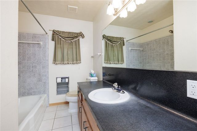 4025 Tripoli Dr, Corpus Christi, TX 78411