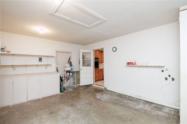 4025 Tripoli Dr, Corpus Christi, TX 78411