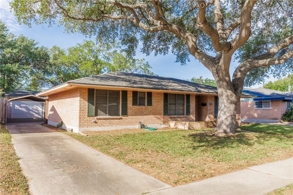 4025 Tripoli Dr, Corpus Christi, TX 78411