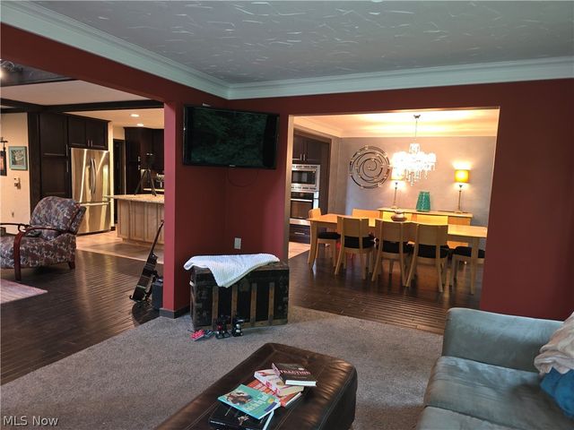 2868 Shade Road, Bath, OH 44333