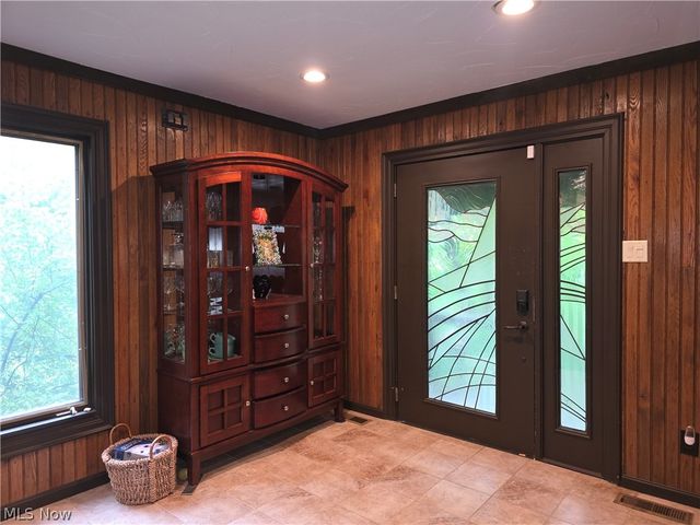 2868 Shade Road, Bath, OH 44333
