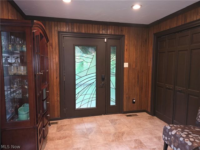 2868 Shade Road, Bath, OH 44333
