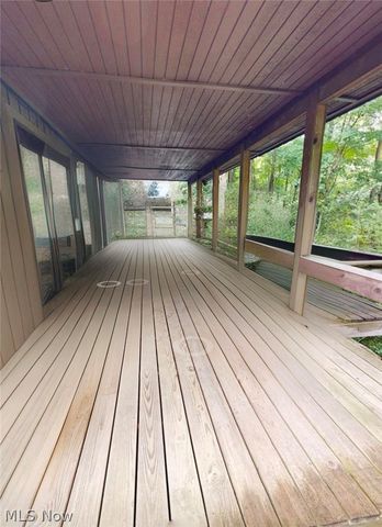 2868 Shade Road, Bath, OH 44333