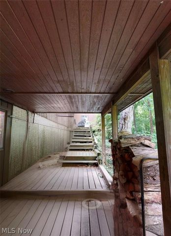 2868 Shade Road, Bath, OH 44333
