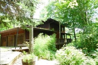 2868 Shade Road, Bath, OH 44333