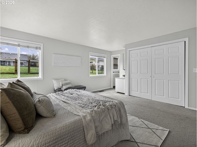 12976 Se 126TH Ave, Happy Valley, OR 97086