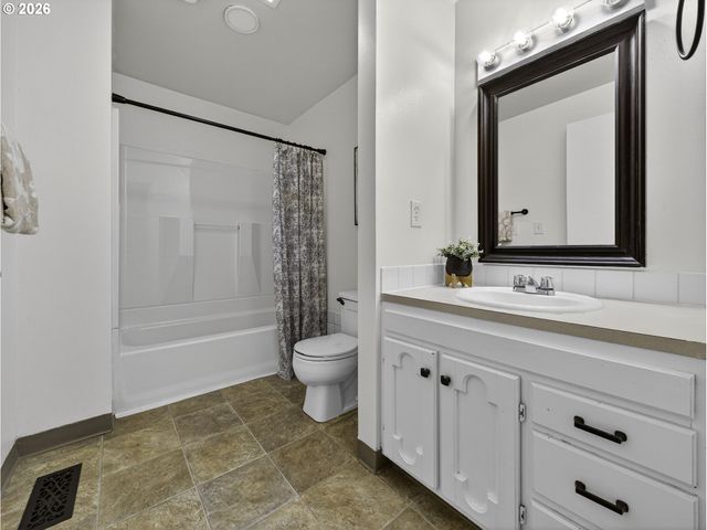 12976 Se 126TH Ave, Happy Valley, OR 97086