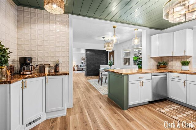 700 Aberdeen Street, Grand Rapids, MI 49505