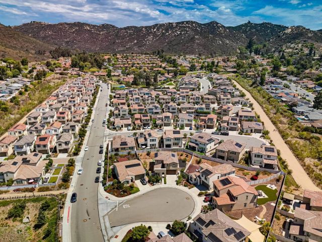 1944 Kepler Ct, Escondido, CA 92026