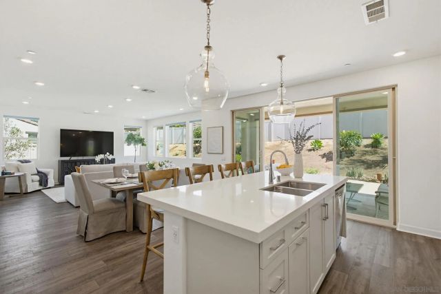 1944 Kepler Ct, Escondido, CA 92026