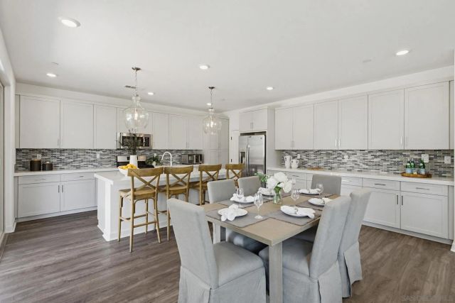 1944 Kepler Ct, Escondido, CA 92026