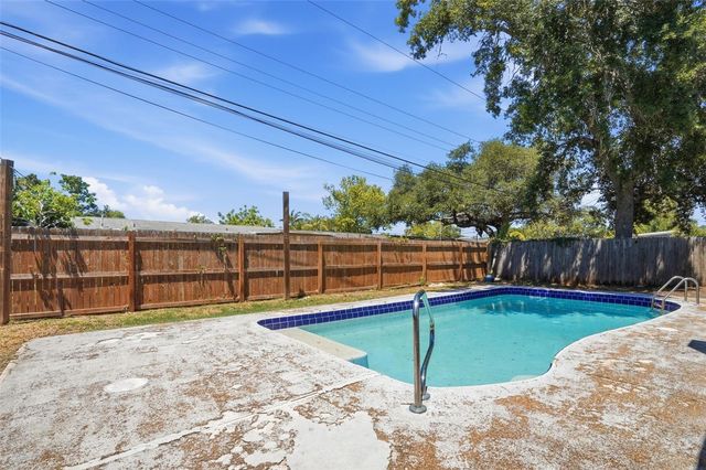 5711 64TH AVENUE N, Pinellas Park, FL 33781