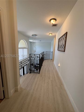 12071 SW 1st St, Miami, FL 33184