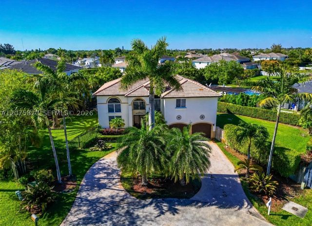 12071 SW 1st St, Miami, FL 33184
