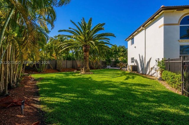 12071 SW 1st St, Miami, FL 33184
