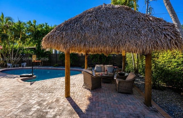12071 SW 1st St, Miami, FL 33184