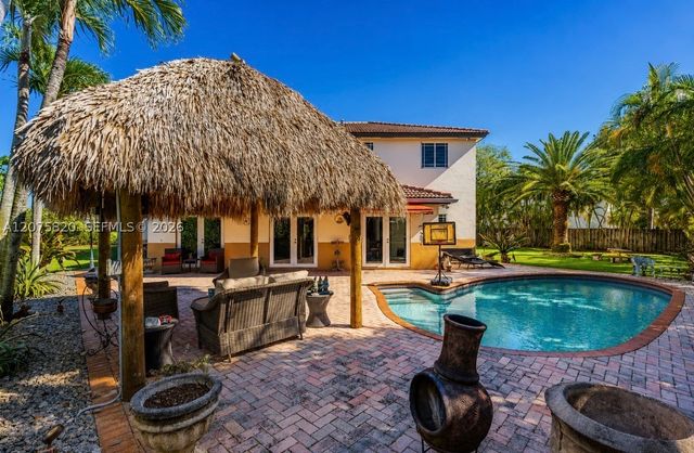 12071 SW 1st St, Miami, FL 33184