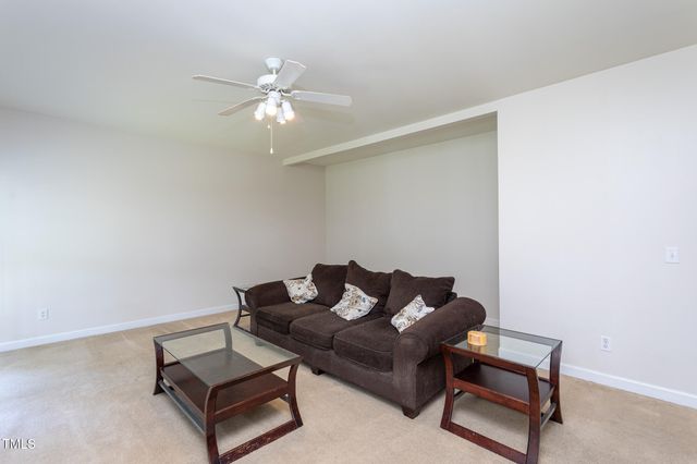 6121 Tiffield Way, Wake Forest, NC 27587