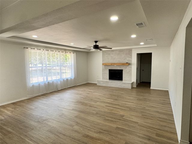 24 Lovers Lane, Forney, TX 75126