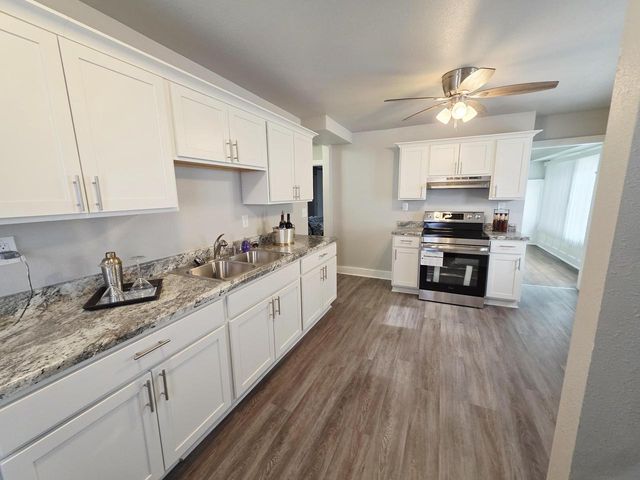 3713 N 15th STREET, Milwaukee, WI 53206